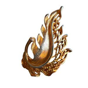 Vintage Gold Tone Leaf Brooch 2 Inches Open Work Unique